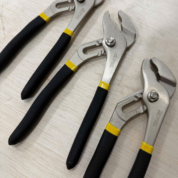 Kìm Mỏ Quạ 8 Inch 200 mm Bosi BS240608