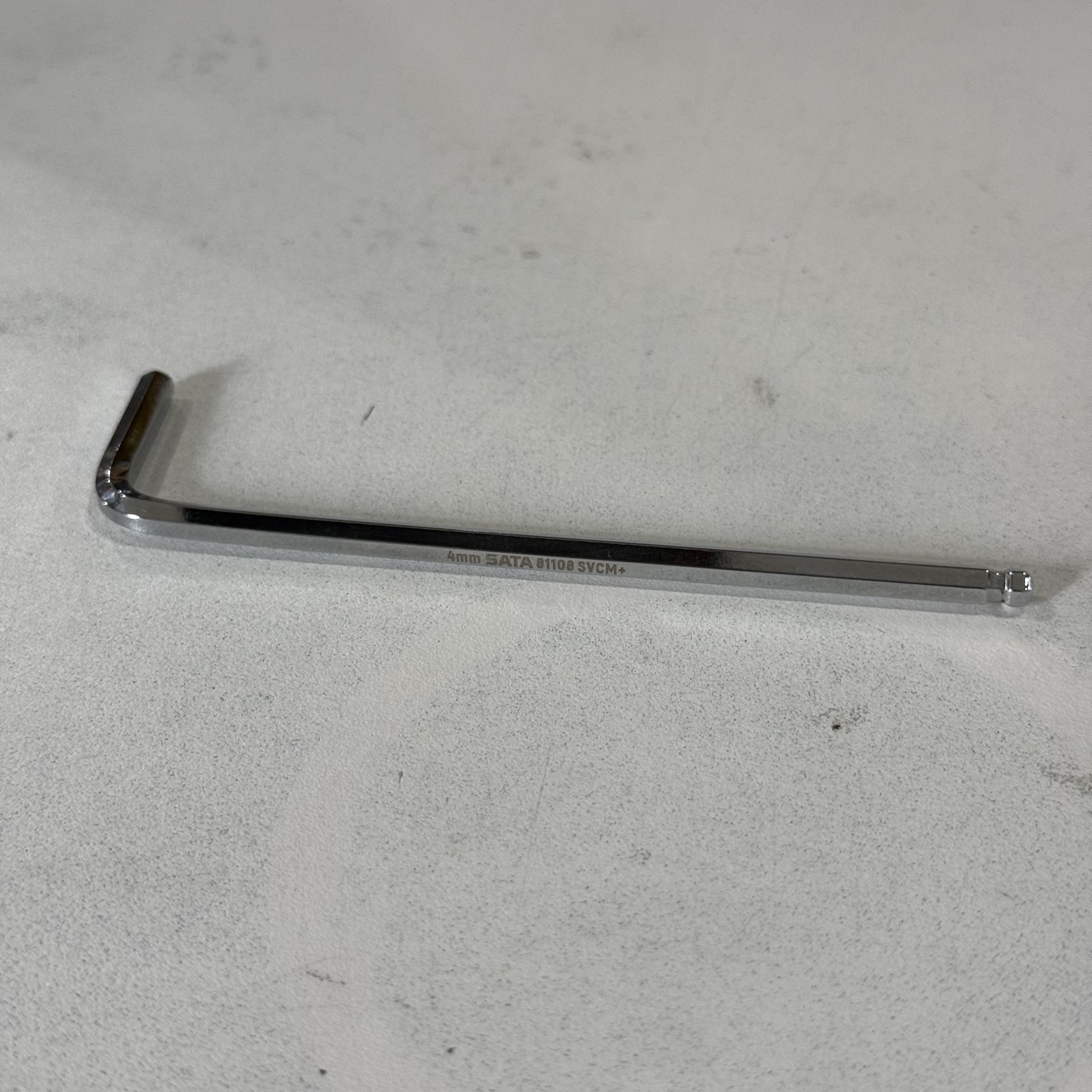 Cây Lục Giác 4 mm Đầu Bi Chữ L Dài SATA 81108