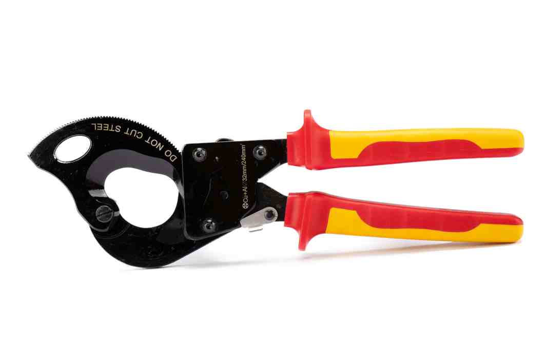 Kìm Cắt Cáp Nhông Cách Điện 38 mm² SATA 93114