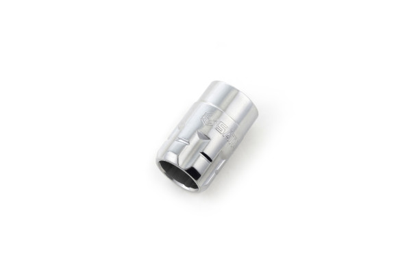 Đầu Tuýp Xuyên Tâm 1/4" 13 mm SATA 19104