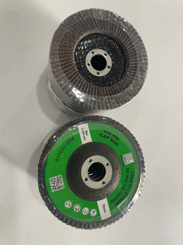 Đá Nhám Xếp Hải Dương A240-D100 (Nhãn Xanh)