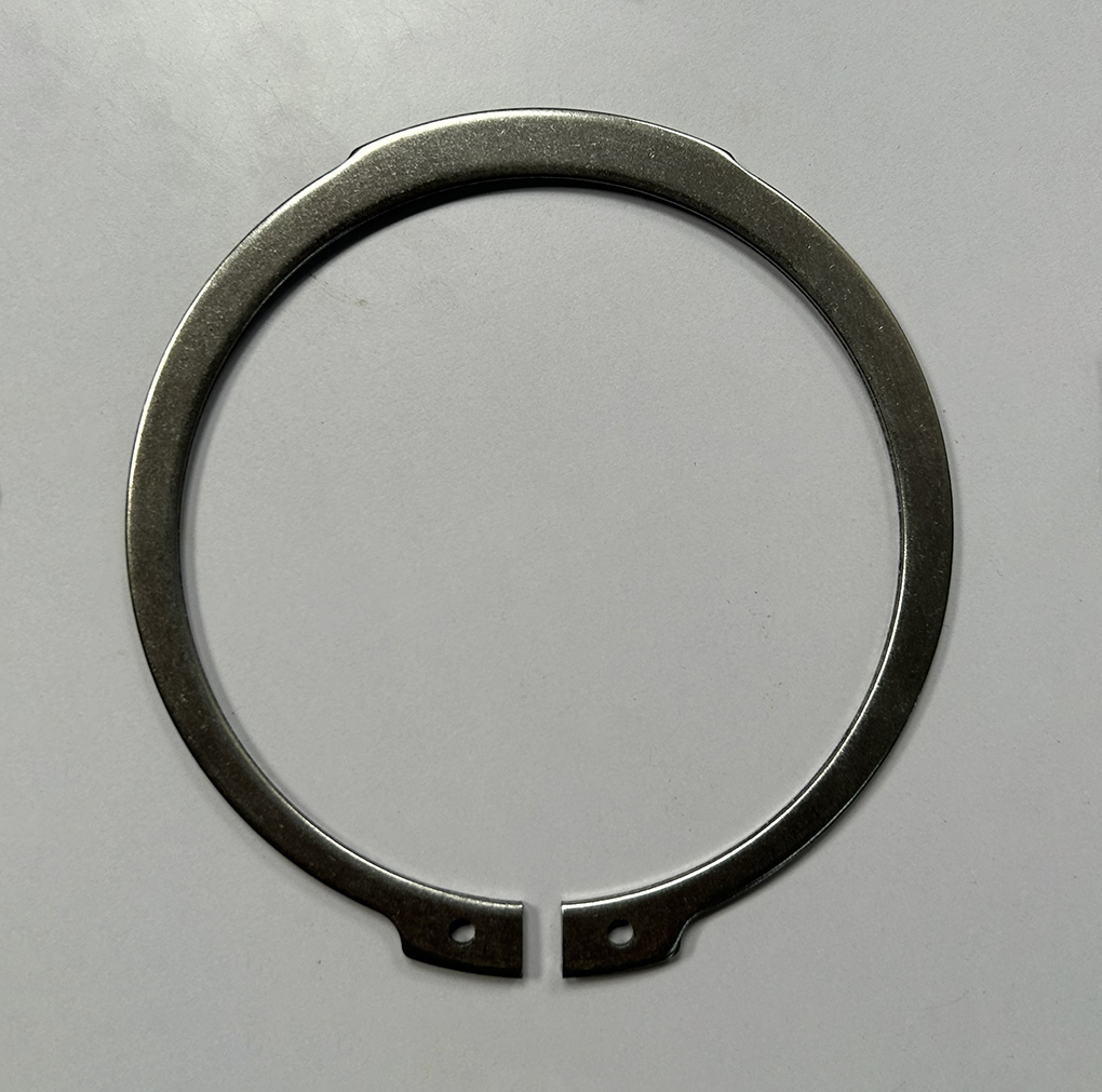 Phe Gài Trục Inox 420 DIN471 D130x4.0