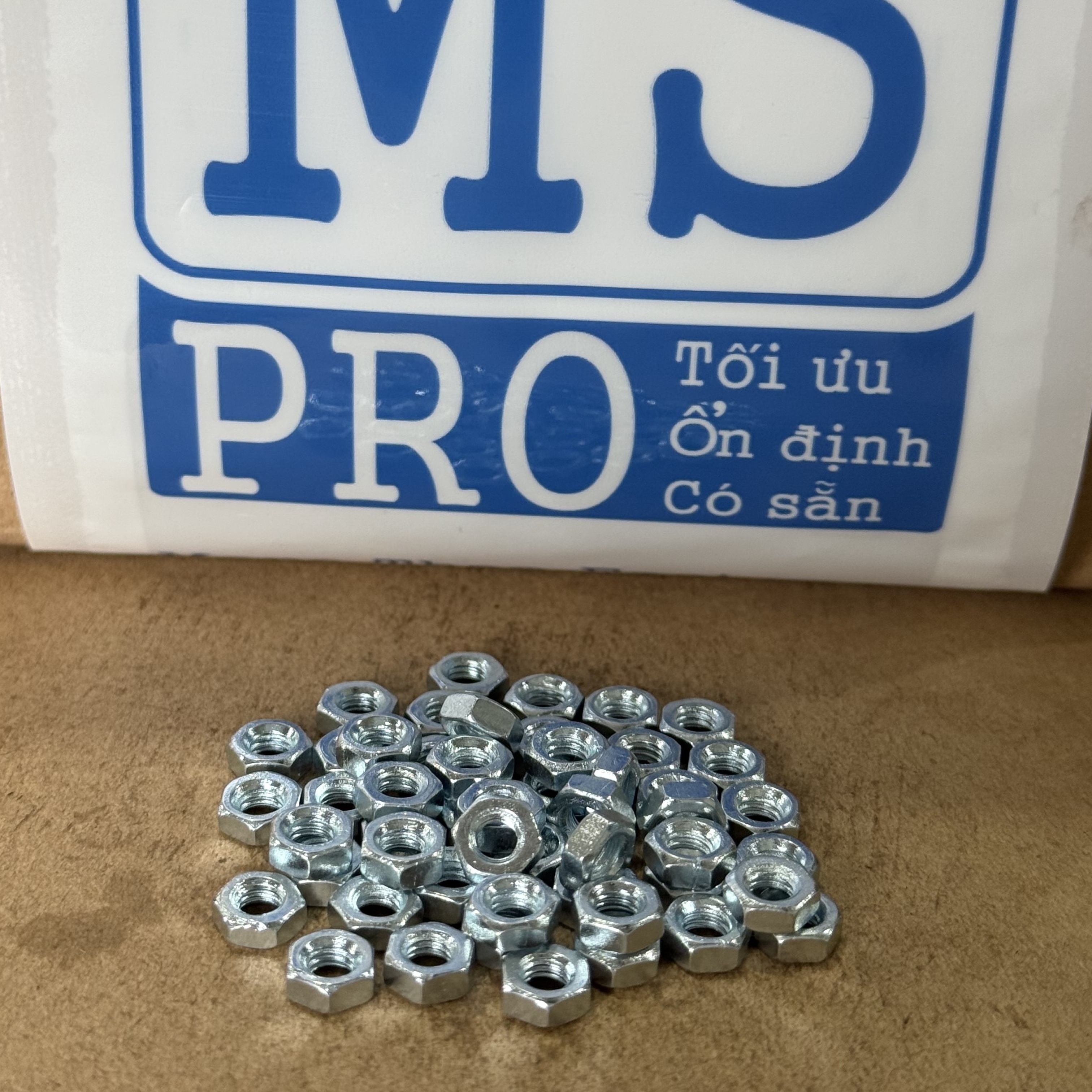 Tán Thép Mạ Kẽm Trắng Cr3+ 8.8 DIN934 M4
