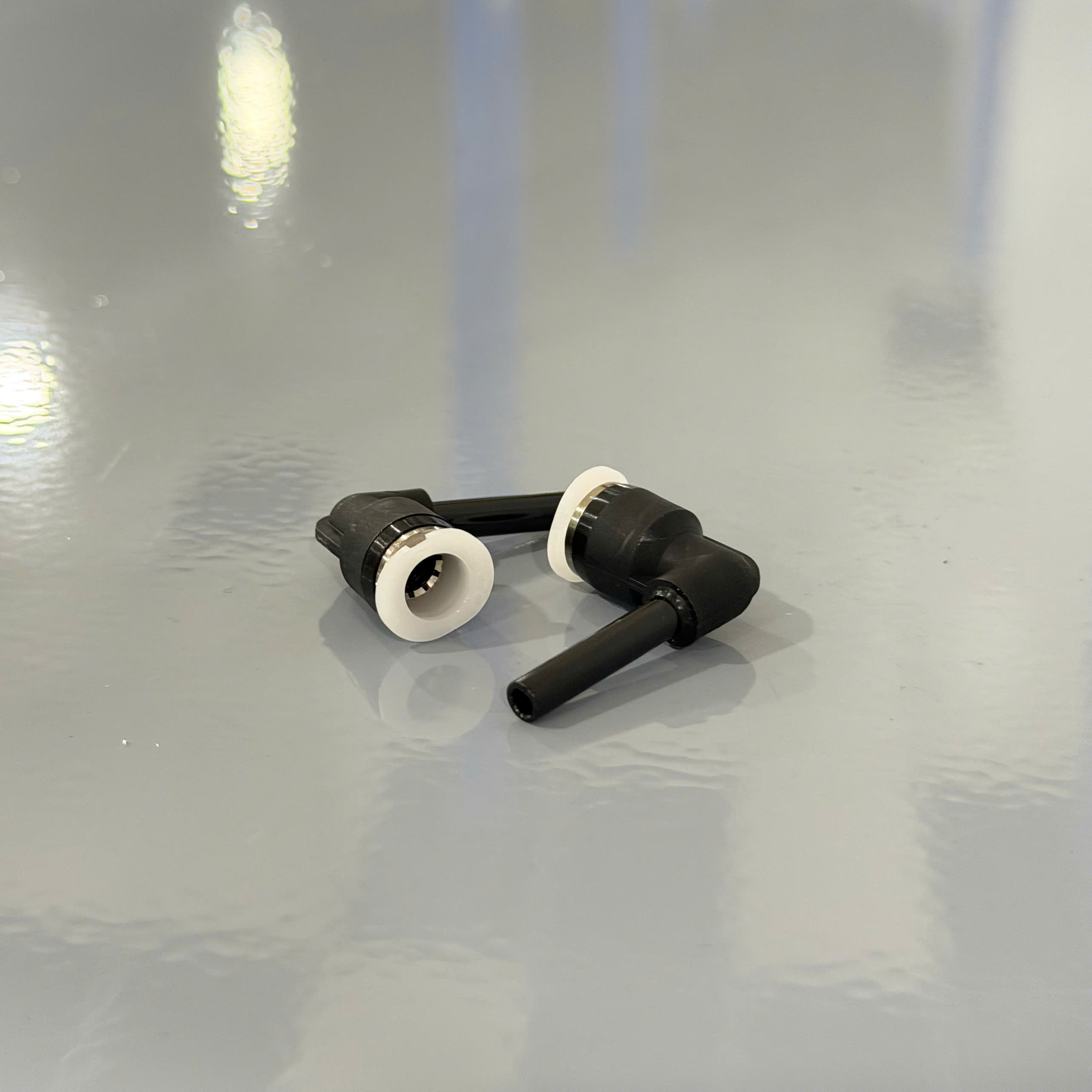 Đầu Nối Nhanh Khí Nén Giữa Ống Khí Và Fitting Dạng Nối Giảm Cong 90° Pisco PLGJ5/32-1/4M